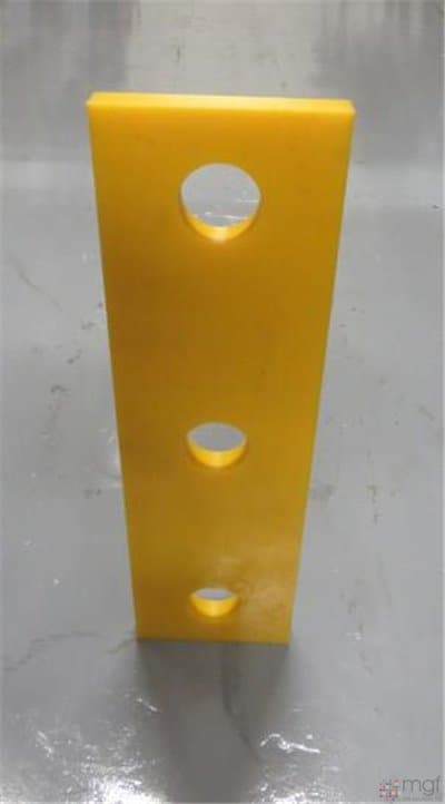 UHMWPE Front Plate - Type 3010 - 710mm x 210mm x 35mm